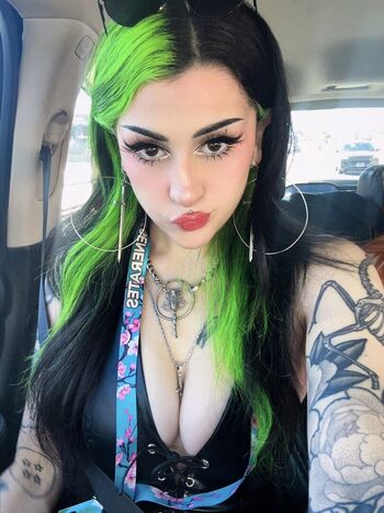 Lilbatty leaked private photo uncensored HD quality