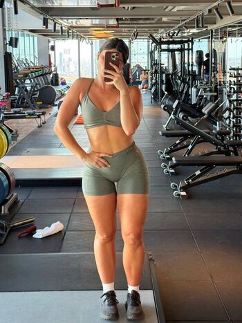 Livefitelle page leaked private photo uncensored HD quality