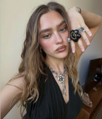 Lizzy greene leaked private photo uncensored HD quality