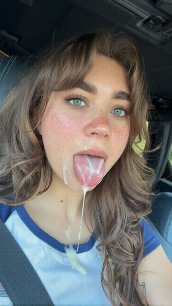 Lunchbaglujan leaked private photo uncensored HD quality