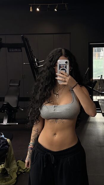 Malu trevejo  page leaked private photo uncensored HD quality