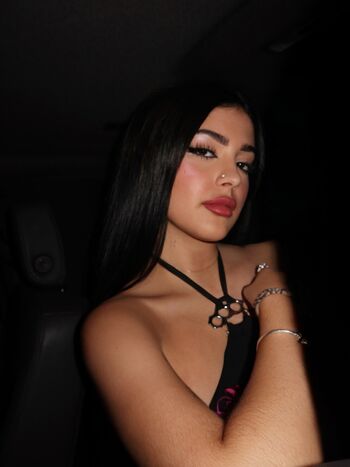 Malu trevejo  page leaked private photo uncensored HD quality