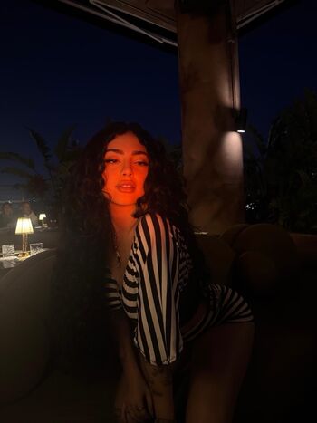 Malu trevejo  page leaked private photo uncensored HD quality