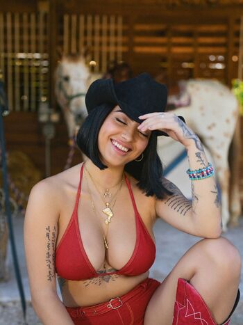 Malu trevejo  page leaked private photo uncensored HD quality