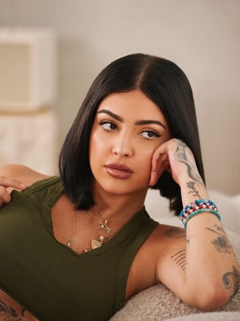 Malu trevejo  page leaked private photo uncensored HD quality