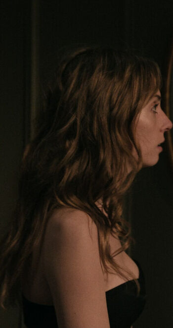 Maya hawke leaked private photo uncensored HD quality