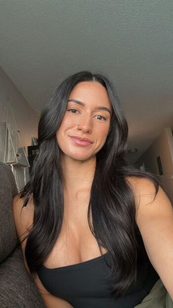 Mikaelachavezt page leaked private photo uncensored HD quality