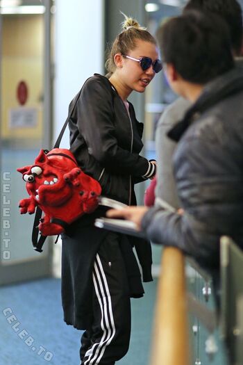 Miley cyrus page leaked private photo uncensored HD quality