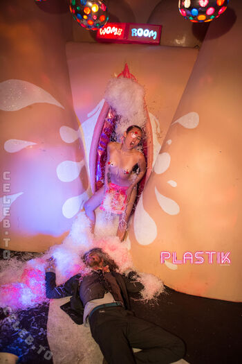 Miley cyrus page leaked private photo uncensored HD quality