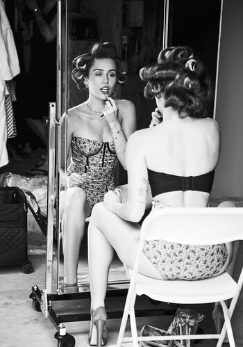 Miley cyrus page leaked private photo uncensored HD quality