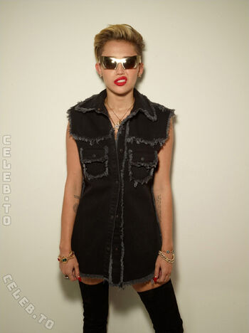 Miley cyrus page leaked private photo uncensored HD quality