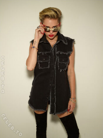 Miley cyrus page leaked private photo uncensored HD quality