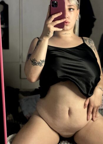 Mommymelissaaa leaked private photo uncensored HD quality