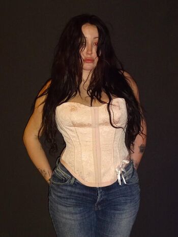 Noah cyrus page leaked private photo uncensored HD quality