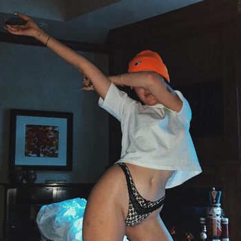 Noah cyrus leaked private photo uncensored HD quality