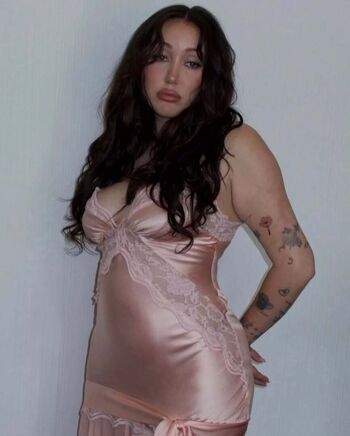 Noah cyrus leaked private photo uncensored HD quality
