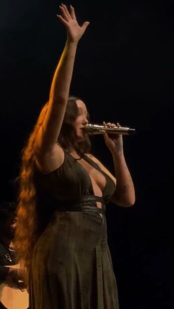 Noah cyrus leaked private photo uncensored HD quality