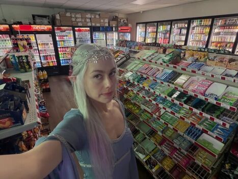Phoebe bridgers page leaked private photo uncensored HD quality
