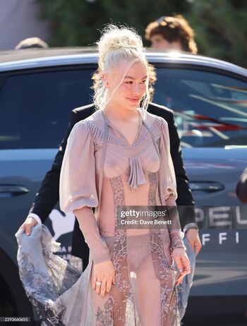 Phoebe bridgers page leaked private photo uncensored HD quality