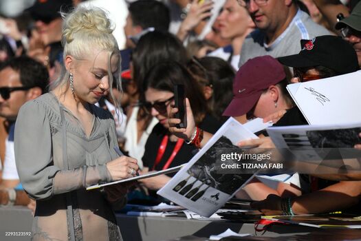 Phoebe bridgers page leaked private photo uncensored HD quality