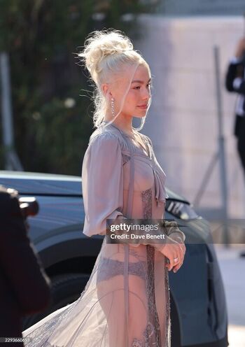 Phoebe bridgers leaked private photo uncensored HD quality