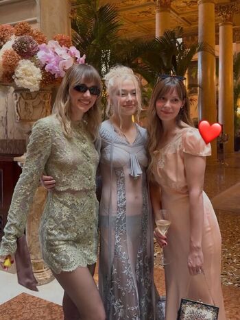 Phoebe bridgers leaked private photo uncensored HD quality