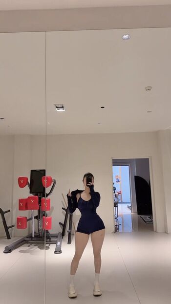 Qiaoniutt  page leaked private photo uncensored HD quality
