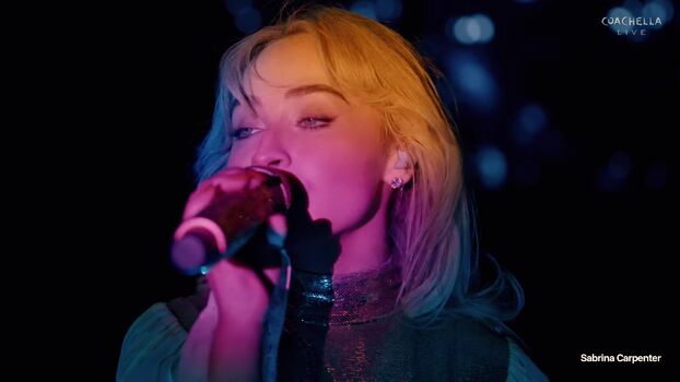 Sabrina carpenter  page leaked private photo uncensored HD quality