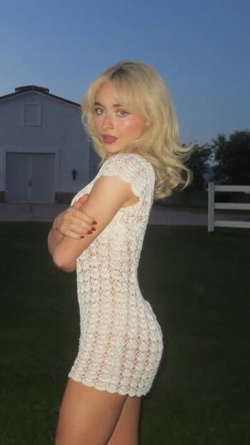 Sabrina carpenter leaked private photo uncensored HD quality