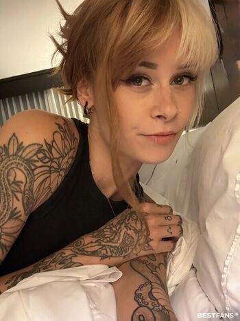 Sallydinosaur leaked private photo uncensored HD quality