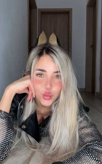 Sandyleinof leaked private photo uncensored HD quality