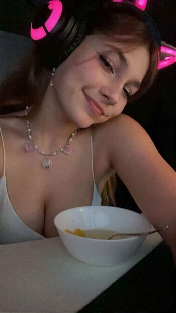 Sara dobrik page leaked private photo uncensored HD quality