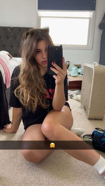 Sara dobrik leaked private photo uncensored HD quality