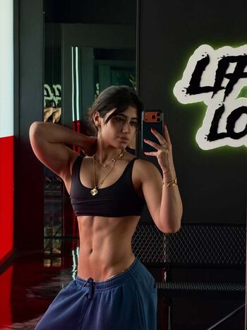 Sara saffari page leaked private photo uncensored HD quality