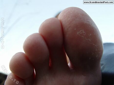 Scandinavian feet page leaked private photo uncensored HD quality