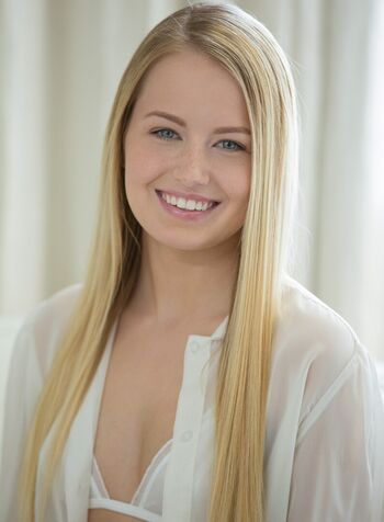 Scarlett sage page leaked private photo uncensored HD quality