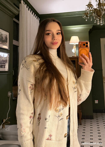 Selti leaked private photo uncensored HD quality