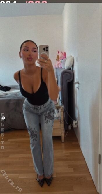 Shakiravv page leaked private photo uncensored HD quality