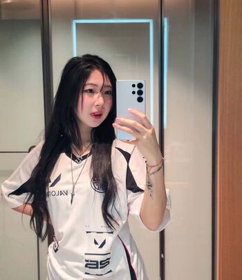 Tnat leaked private photo uncensored HD quality
