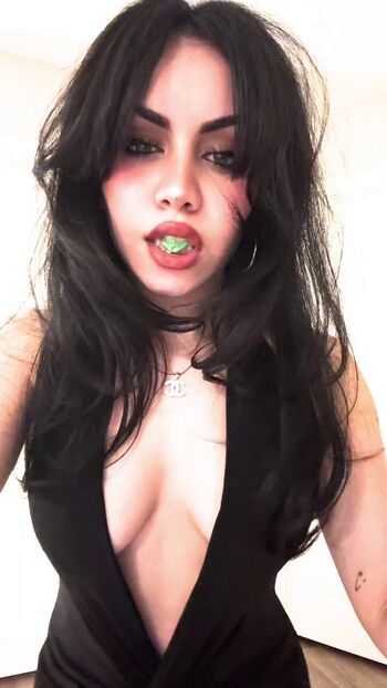 Tara yummy page leaked private photo uncensored HD quality