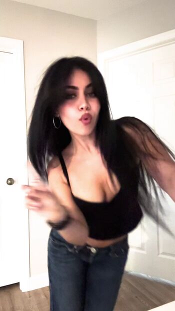 Tara yummy leaked private photo uncensored HD quality