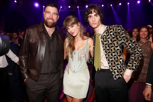 Taylor swift  page leaked private photo uncensored HD quality