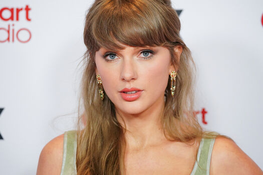 Taylor swift  page leaked private photo uncensored HD quality