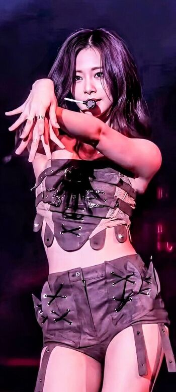 Tzuyu page leaked private photo uncensored HD quality