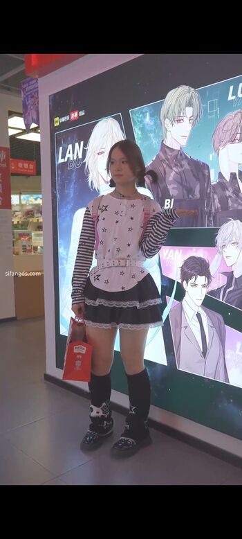 Voyeur asian pissing toilet amp upskirts only page leaked private photo uncensored HD quality