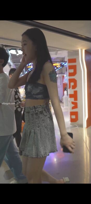 Voyeur asian pissing toilet amp upskirts only page leaked private photo uncensored HD quality