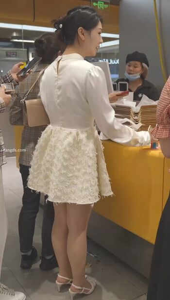 Voyeur asian pissing toilet amp upskirts only page leaked private photo uncensored HD quality