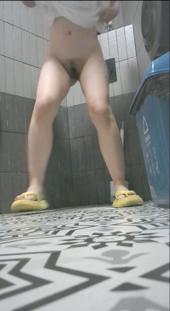 Voyeur asian pissing toilet amp upskirts only page leaked private photo uncensored HD quality