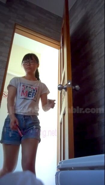 Voyeur asian pissing toilet amp upskirts only page leaked private photo uncensored HD quality
