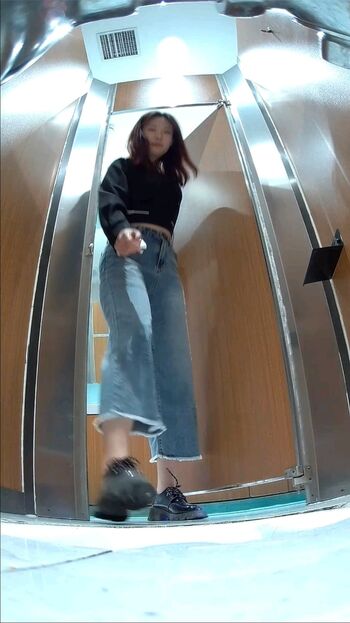 Voyeur asian pissing toilet amp upskirts only page leaked private photo uncensored HD quality